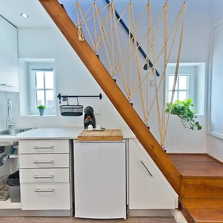 Bmyguest - Fado Mezzanine Лісабон