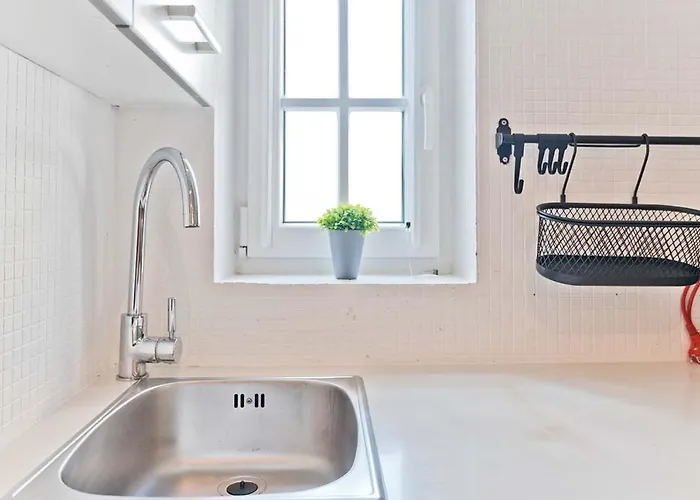 Bmyguest - Fado Mezzanine