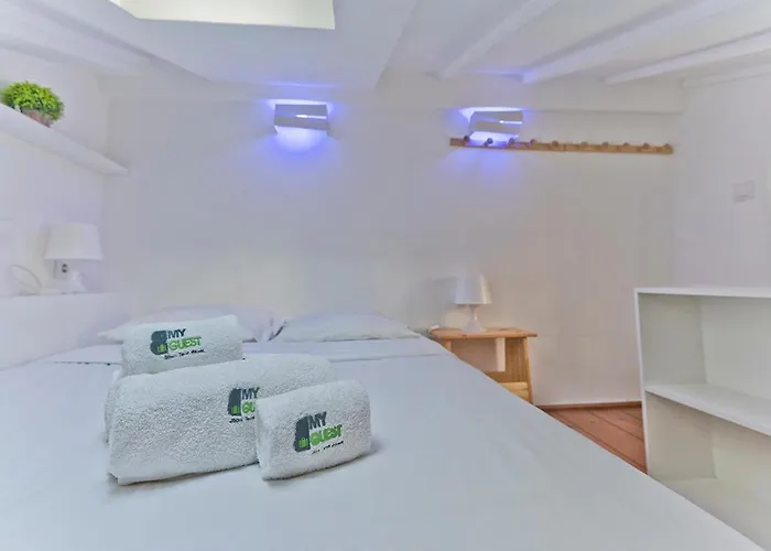 Апартаменти Bmyguest - Fado Mezzanine *